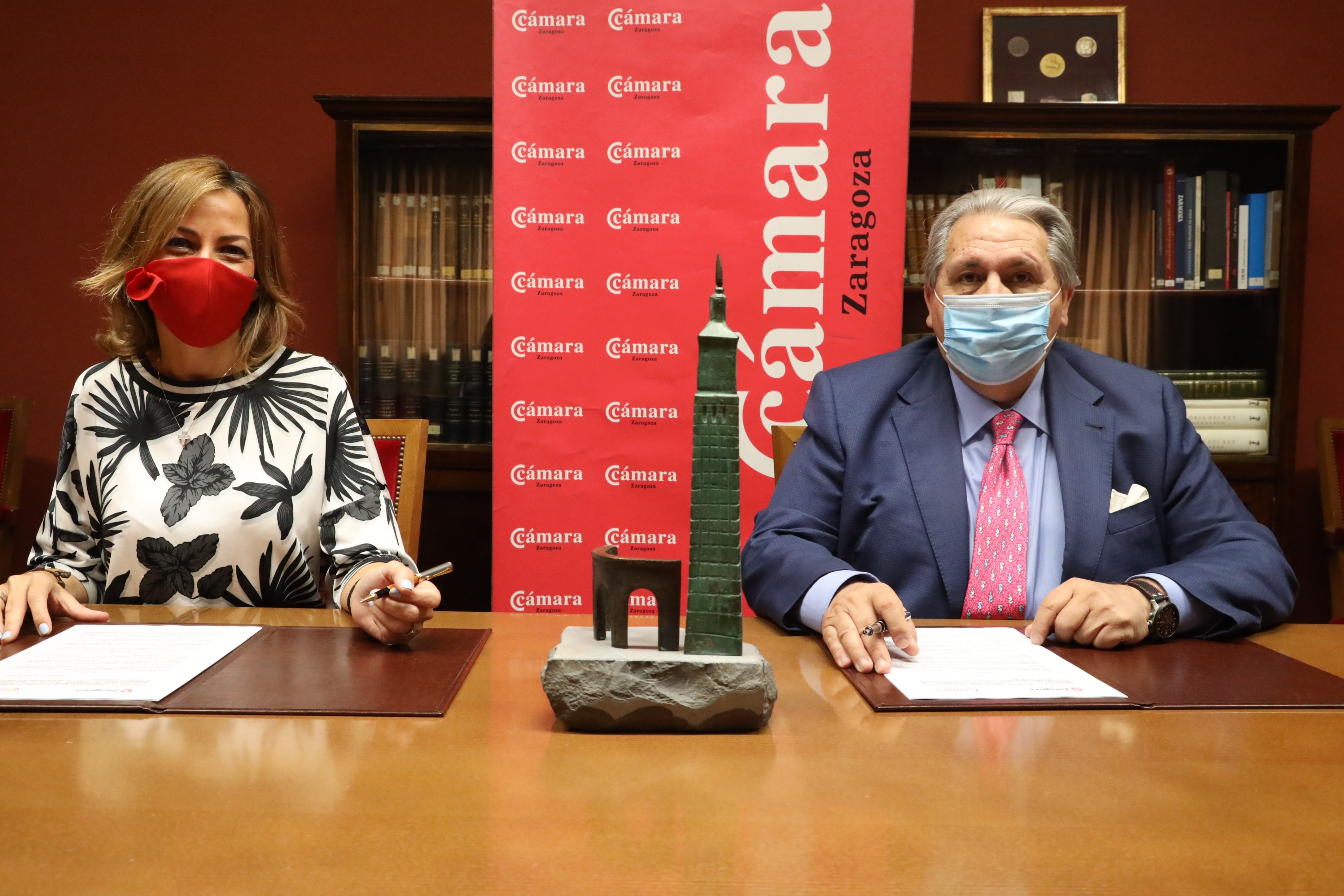 El Ayuntamiento y la Cámara fomentarán el desarrollo de iniciativas empresariales en los espacios públicos de la ciudad