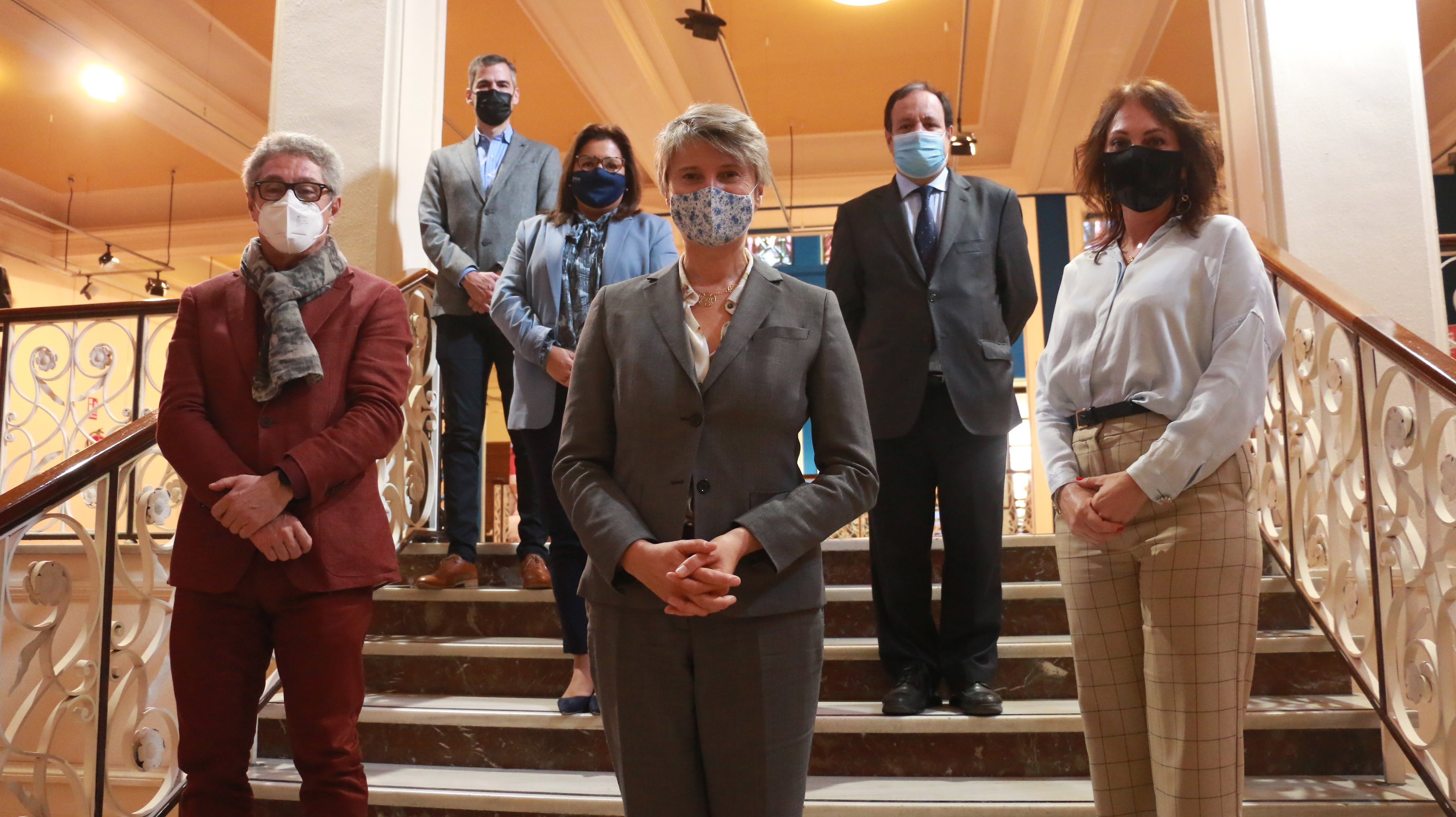 Instituciones y empresarios reciben a la operadora de alta velocidad OUIGO que ofrecerá seis paradas diarias en Zaragoza desde marzo