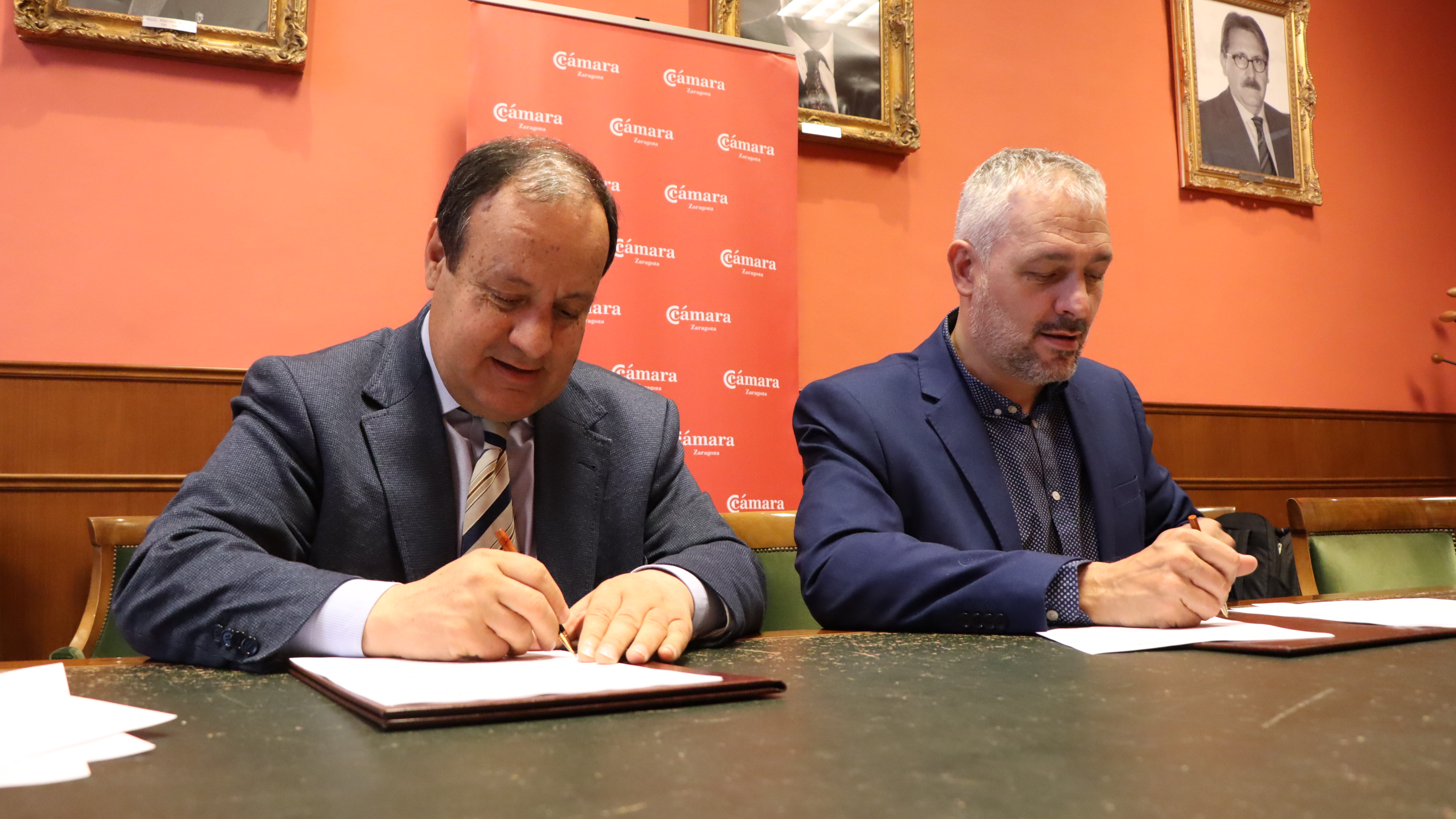 La Cámara firma un acuerdo con EADA