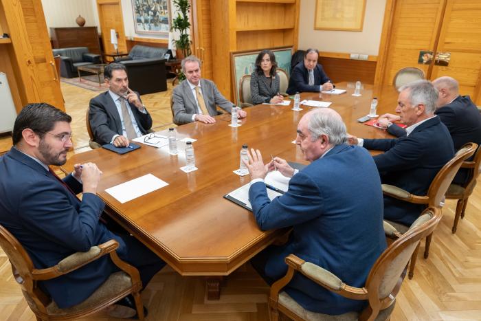 Alejandro Nolasco enfatiza en la colaboración con las Cámaras de Comercio