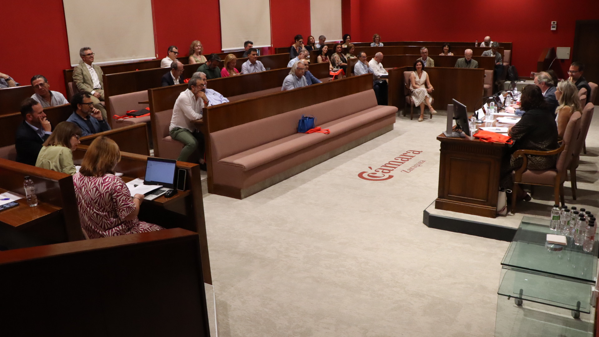 El Pleno de la Cámara vuelve a su sede